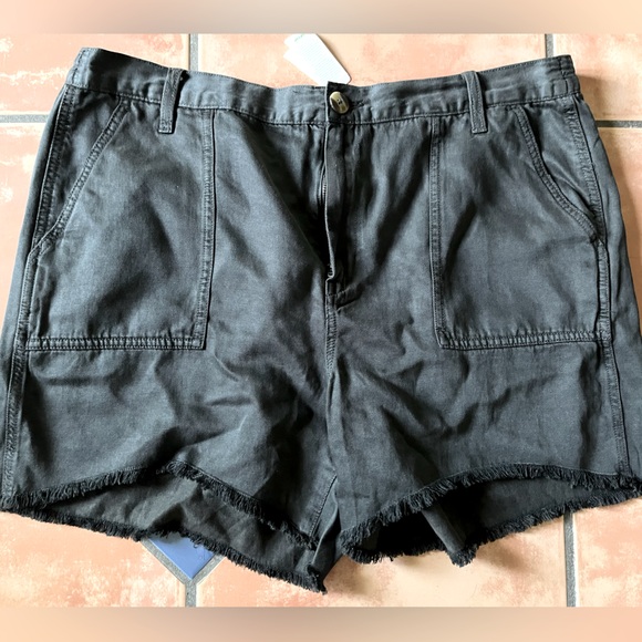 NWT Aerie gray linen blend frayed shorts size XL - Picture 1 of 4